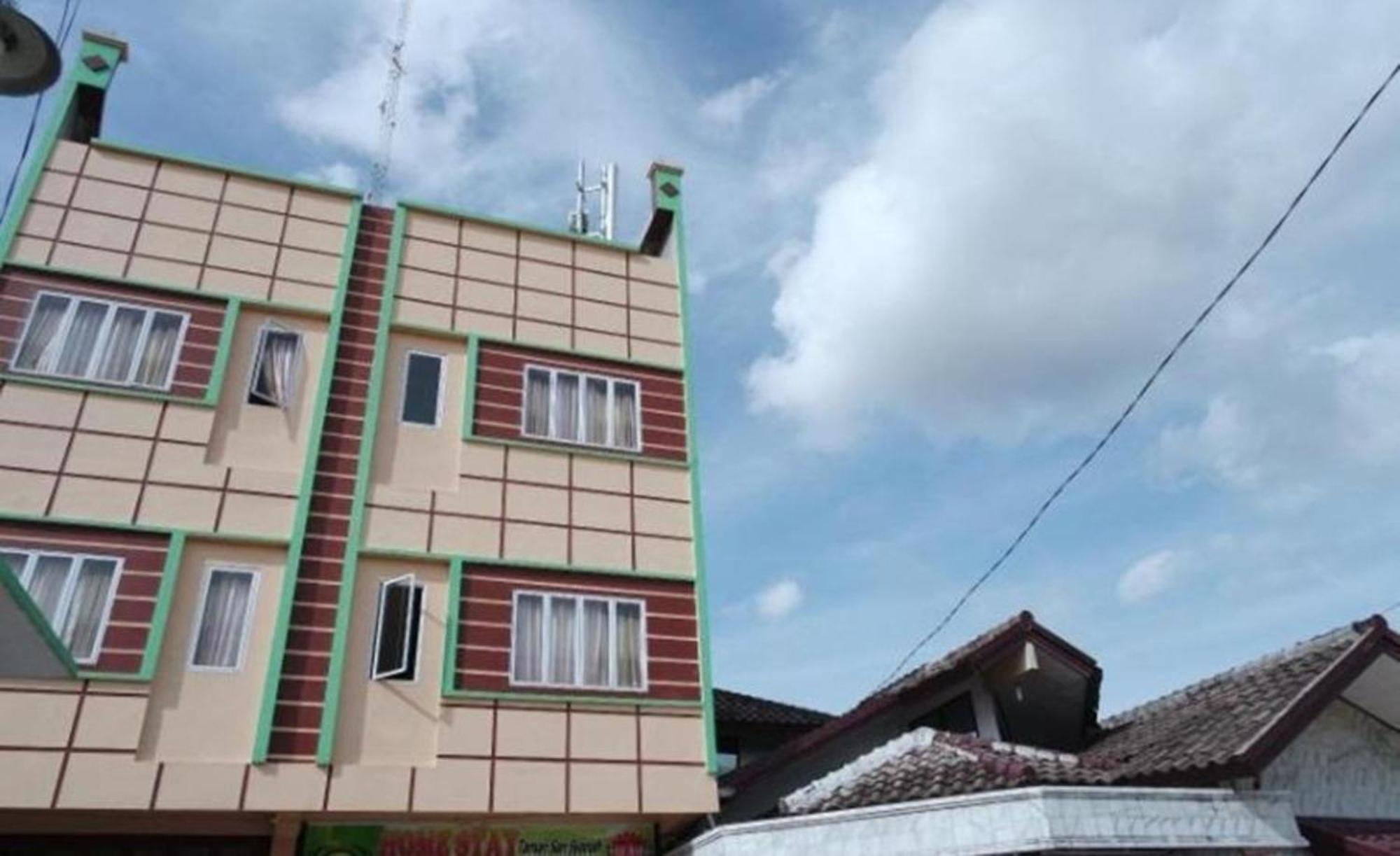 Guest House Taman Sari Syariah Pekanbaru Zewnętrze zdjęcie